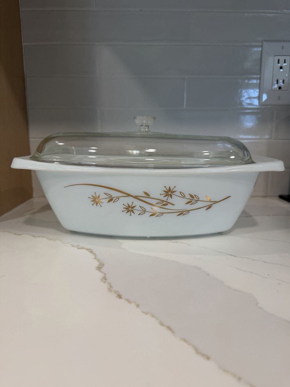 Vintage Pyrex Golden Honeysuckle 4 Qt Covered Casserole Dish w/ Glass Lid